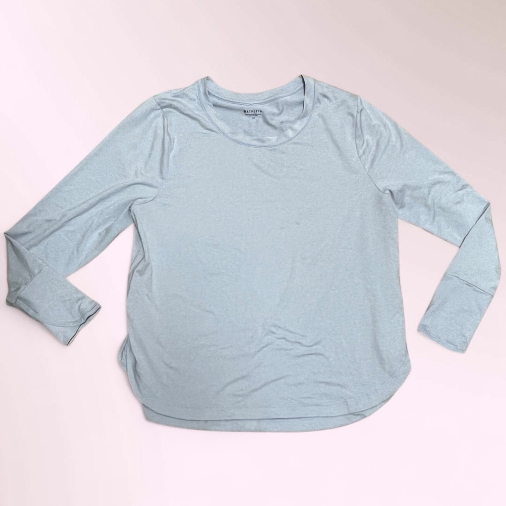 Athleta Light Blue Long Sleeve Thumbhole Top Women’s 1X Stretch Performance Tee